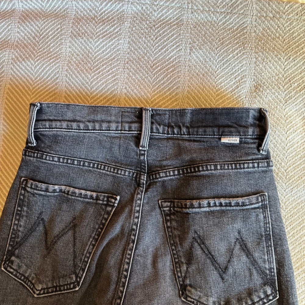 Mother High Waisted Hiker Hover Jeans Midnights With Molly Faded Black Size 26 - Picture 5 of 13